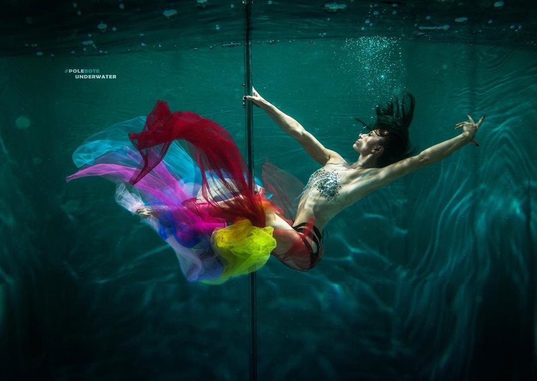 проведение фотосъемки с пилоном под водой или AQUA POLE