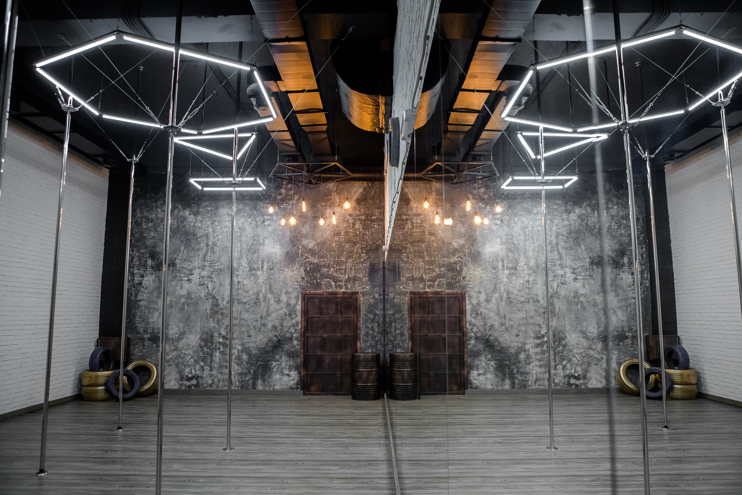 bast pole dance studio design