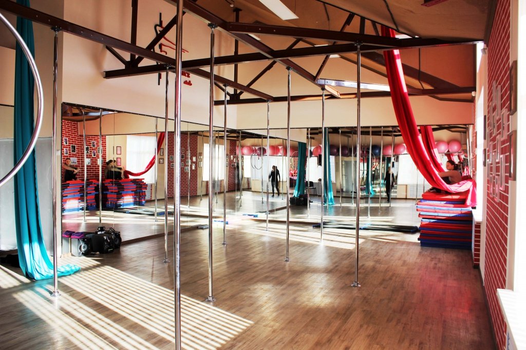 PACIFIC POLE DANCE Studio 