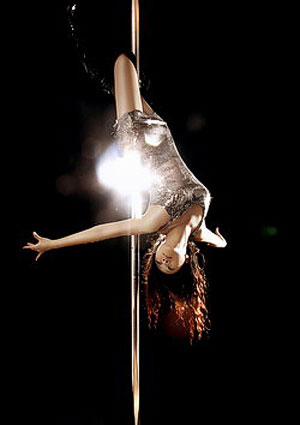 poledance3.jpg pole dance