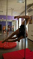 STUDIO BELL-    ★POLE DANCE★