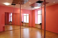 Dance First-Школа танцев
