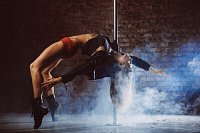 Feelings Pole Studio-Студия танца на пилоне в сердце столицы
