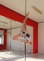     POLE TIME- Pole-dance  