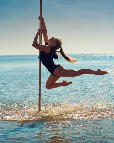 SUMMER POLE M - уникальный пилон для установки на улице фото 9