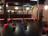 Feelings Pole Studio-Студия танца на пилоне в сердце столицы
