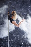 Эмоция-первая студия Pole Dance в Архангельске